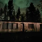 Arctic Forest Hide - Nature, Sauna & Silence