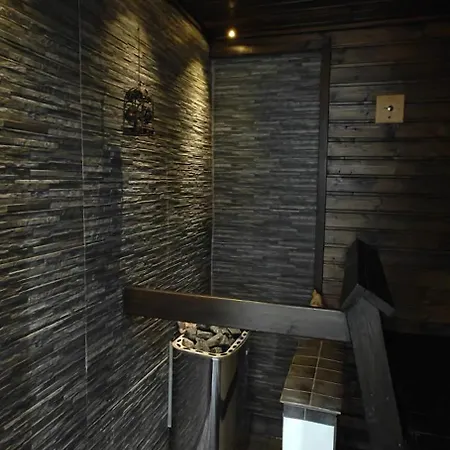 Arctic Forest Hide - Nature, Sauna & Silence * Rovaniemi