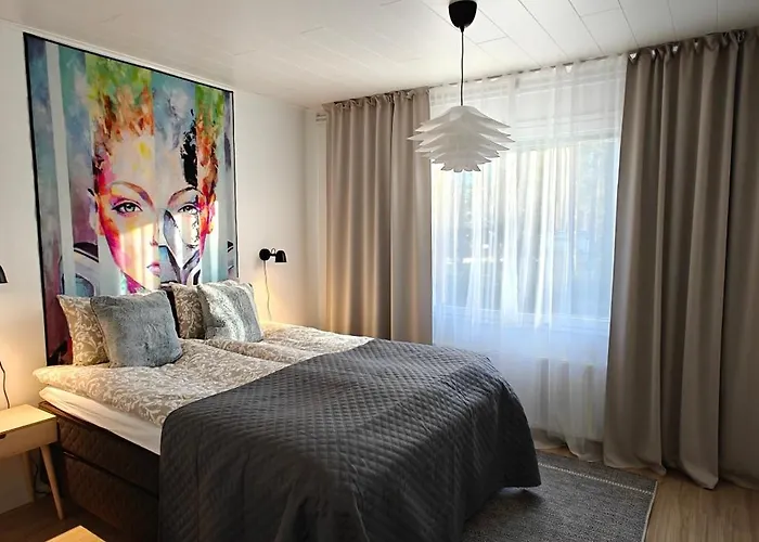 Arctic Forest Hide - Nature, Sauna & Silence *