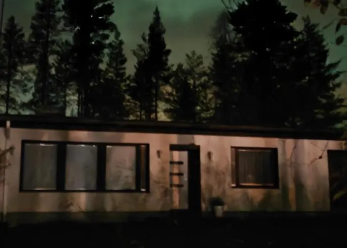 Arctic Forest Hide - Nature, Sauna & Silence